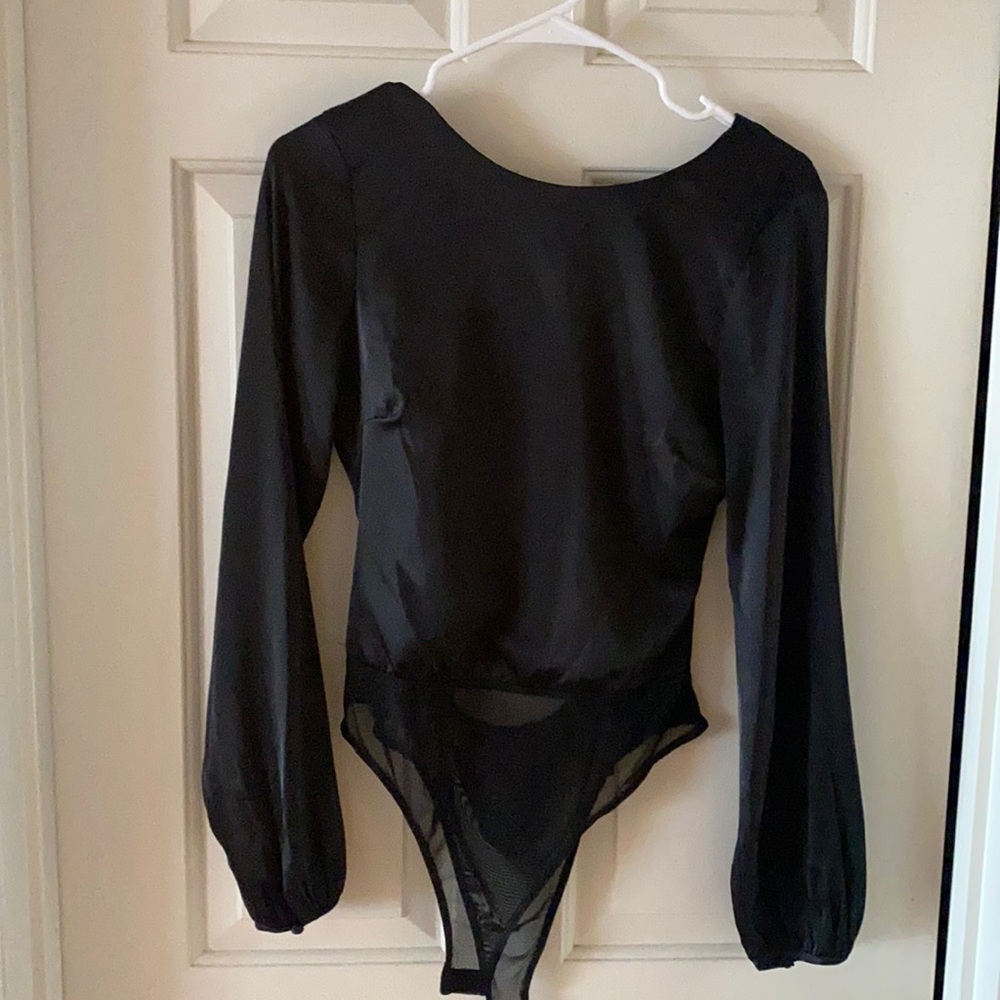 Black tie up lulus top